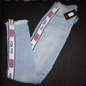 Light wash skinny jeans